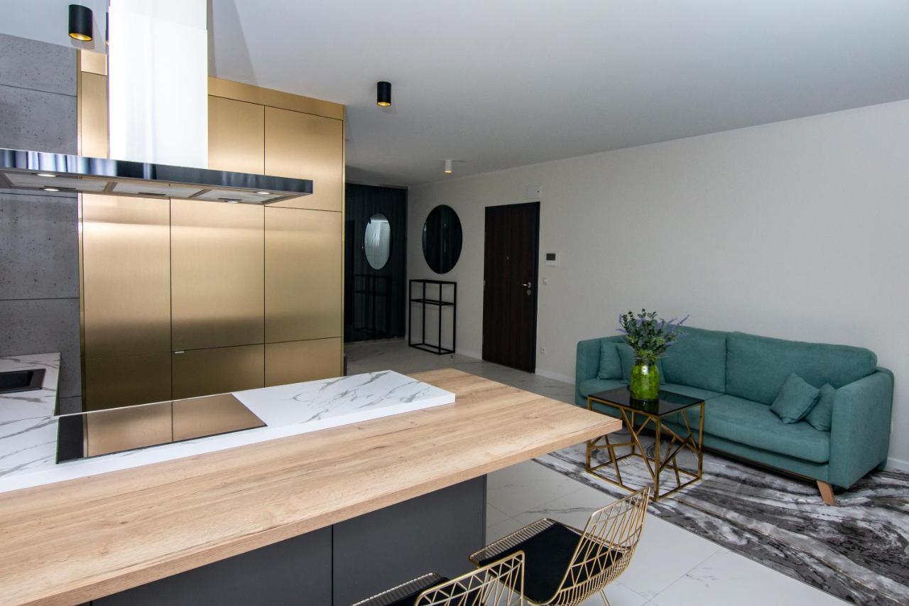 El Apartments - Aries Poznan Luaran gambar